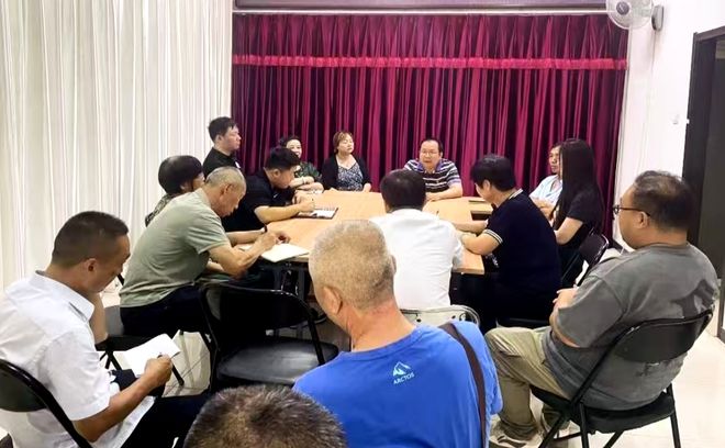 的“爆改”打造多彩龙腾苑六区社区凯发k8国际“六色助力”！家门口(图5)